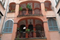 il palazzo del Domusrealstella